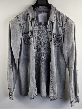 Maurices Premium Shirt Womens Medium Gray Long Sleeve Button Up Rhinestone Logo